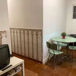 Rent a room in lisbon