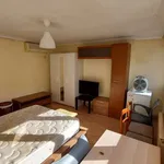 Rent a room of 90 m² in zaragoza