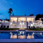 Rent 3 bedroom house of 1200 m² in Marbella