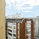 Rent a room of 84 m² in lisbon