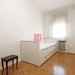 Najam 4 spavaće sobe stan od 100 m² u City of Zagreb