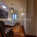 Rent 5 bedroom apartment of 180 m² in Bari