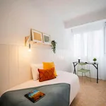 Rent a room of 598 m² in Madrid