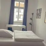 Rent a room of 100 m² in berlin