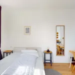 Rent 1 bedroom apartment of 17 m² in Fontainebleau