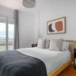 Rent 4 bedroom apartment of 98 m² in barcelona