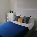 Rent 6 bedroom house in East Midlands