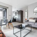 Rent 1 bedroom apartment of 537 m² in London