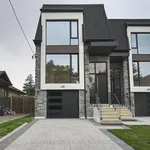 Rent 3 bedroom house of 472 m² in Mississauga (Port Credit)