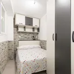 Rent a room of 65 m² in madrid