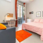 Rent 5 bedroom apartment in Valencia