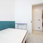 Rent a room of 120 m² in madrid