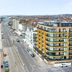 Flat to rent in Kingsway, Hove, East Sussex BN3