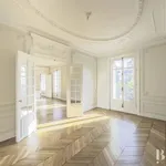 Rent 6 bedroom apartment of 198 m² in Paris