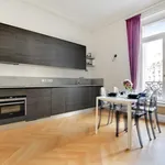 Appartement de 538 m² avec 1 chambre(s) en location à Paris