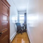 Rent 5 bedroom apartment in Sherbrooke