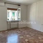 Affitto 3 camera appartamento di 90 m² in Parma