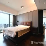 Rent 4 bedroom house of 366 m² in Bangkok