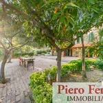 Rent 7 bedroom house of 160 m² in Pozzuoli