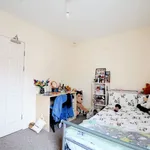 Rent 3 bedroom apartment in East Midlands