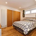 Rent 4 bedroom flat in East Of England