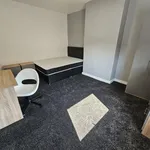 Rent 4 bedroom house in Leeds