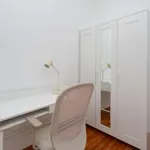 Rent a room in lisbon