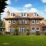 Rent 6 bedroom house in South East England