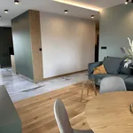 Rent 4 bedroom apartment of 86 m² in Lodz