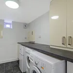 Rent 5 bedroom house in Leeds