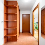 Pronajměte si 2 ložnic/e byt o rozloze 76 m² v Prague