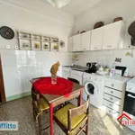 Rent 3 bedroom apartment of 90 m² in Genoa