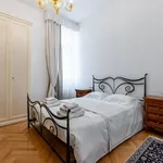 Rent 3 bedroom apartment of 106 m² in Praha 2