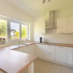 Huur 3 slaapkamer huis van 1240 m² in Ottignies-Louvain-la-Neuve