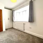 Rent 3 bedroom house in Woking