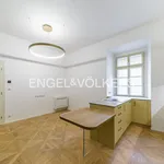 Pronajměte si 2 ložnic/e byt o rozloze 39 m² v Capital City of Prague