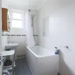 Rent 3 bedroom apartment in London