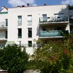 Rent 3 bedroom apartment of 69 m² in Clamart