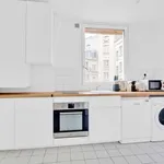 Rent 1 bedroom apartment of 44 m² in paris