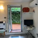 Rent 4 bedroom house of 80 m² in Noli