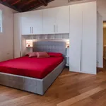 Rent 1 bedroom apartment of 56 m² in Florence