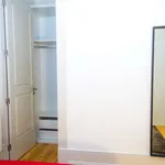 Rent 3 bedroom apartment of 207 m² in porto