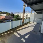 Appartement de 79 m² avec 4 chambre(s) en location à Grenoble