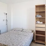 Appartement de 70 m² avec 4 chambre(s) en location à Avignon