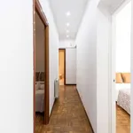 Rent a room of 99 m² in madrid