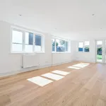 Rent 4 bedroom house in Berkshire