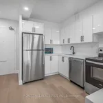 5 bedroom apartment of 990 sq. ft in Toronto