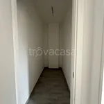 Rent 2 bedroom apartment of 60 m² in Milano