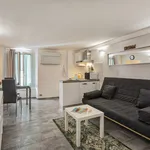 Rent 1 bedroom apartment of 323 m² in Genoa