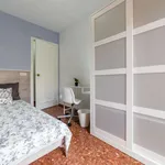 Rent a room of 104 m² in valencia